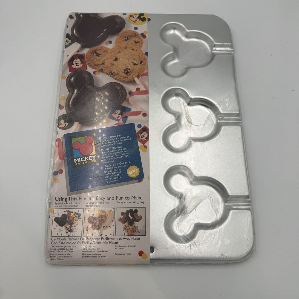 Wilton Disney 1995 Mickey Mouse Cookie Chocolate Desert Mold Baking Pan - New